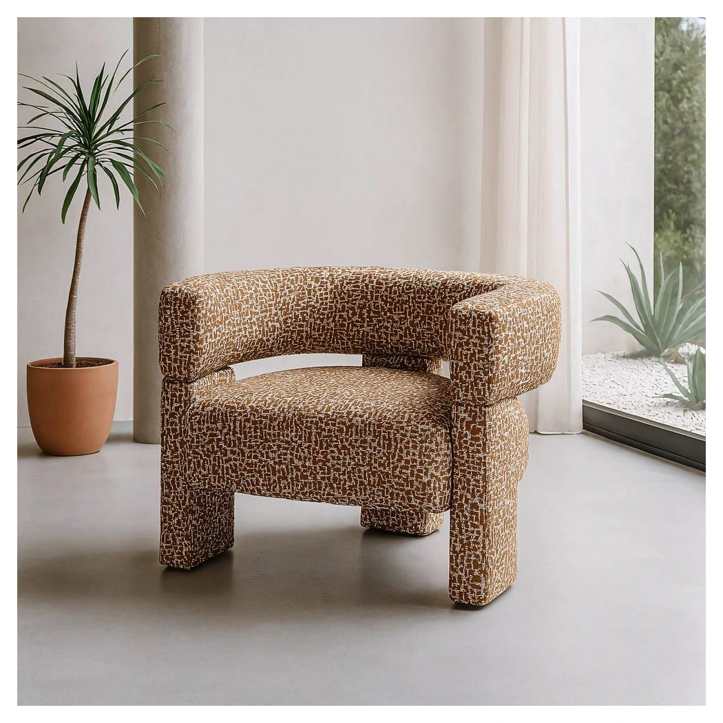 sillón tapizado diseño curvo