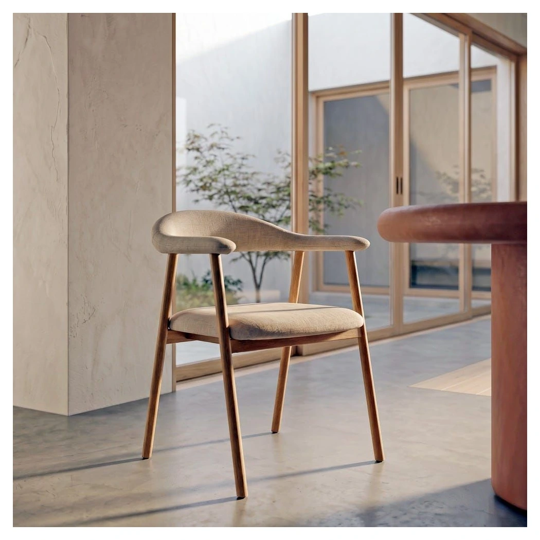 silla con brazos tapizada crema