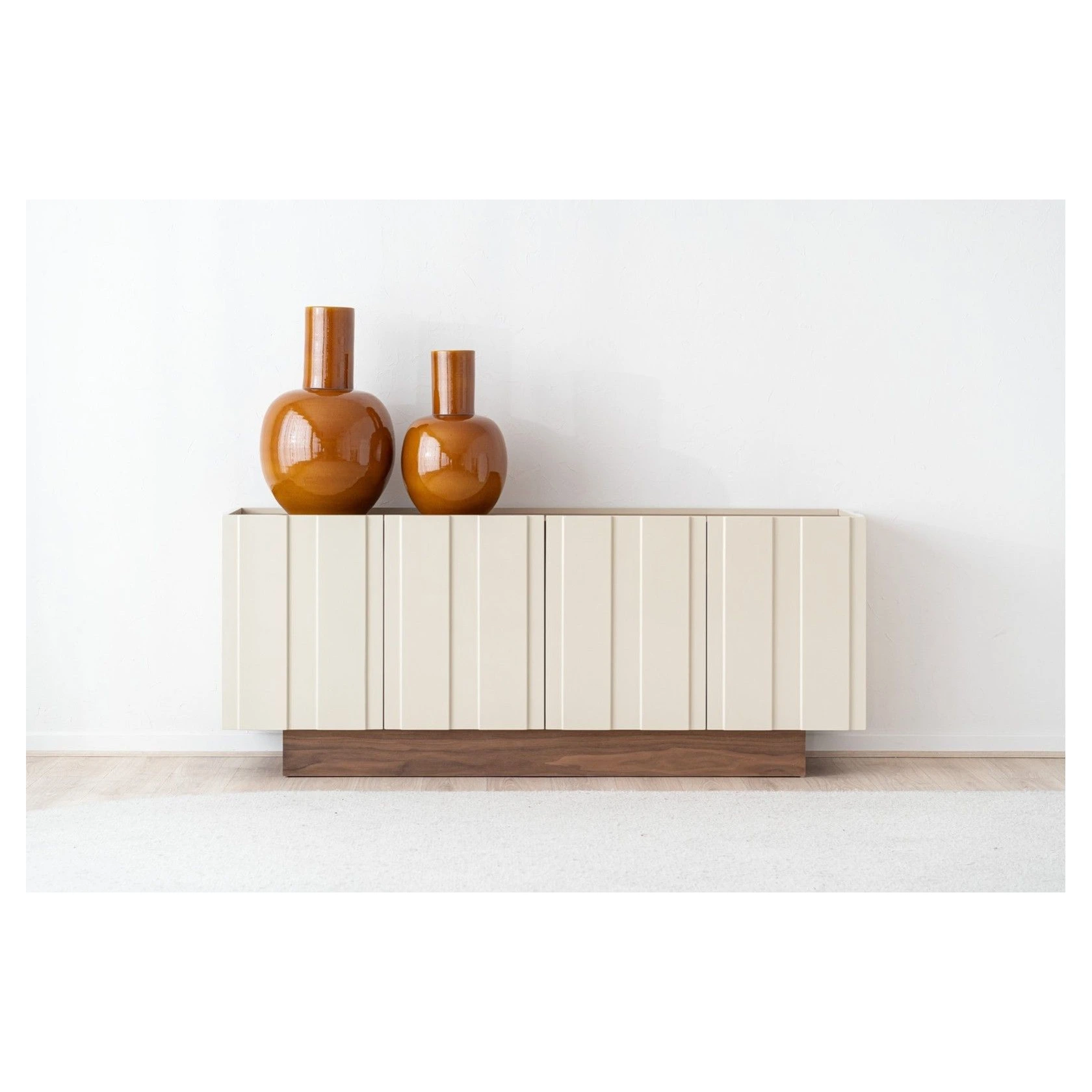 aparador beige brillo y nogal