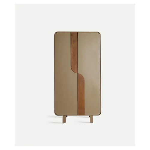 armario beige y madera