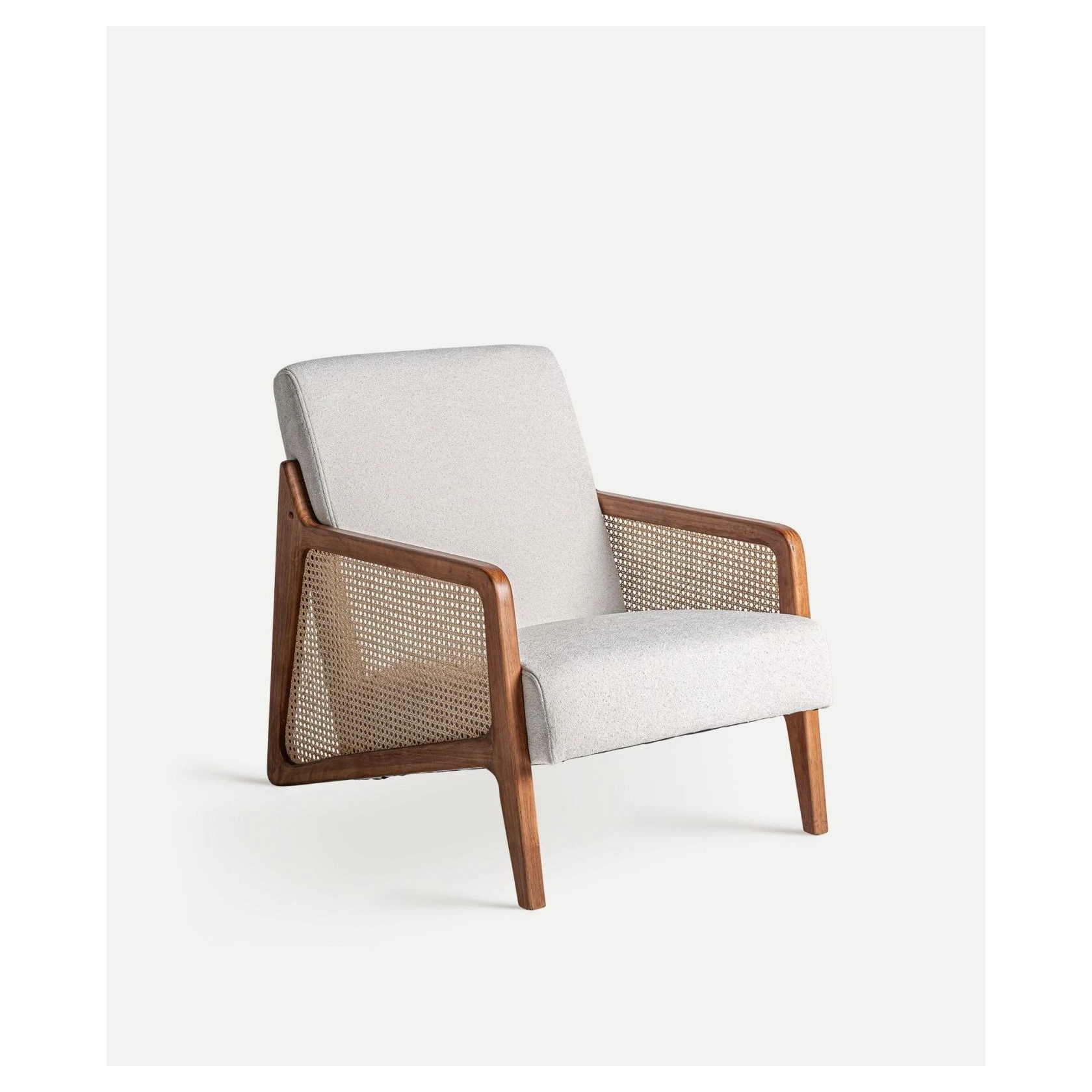 sillon de madera y rejilla