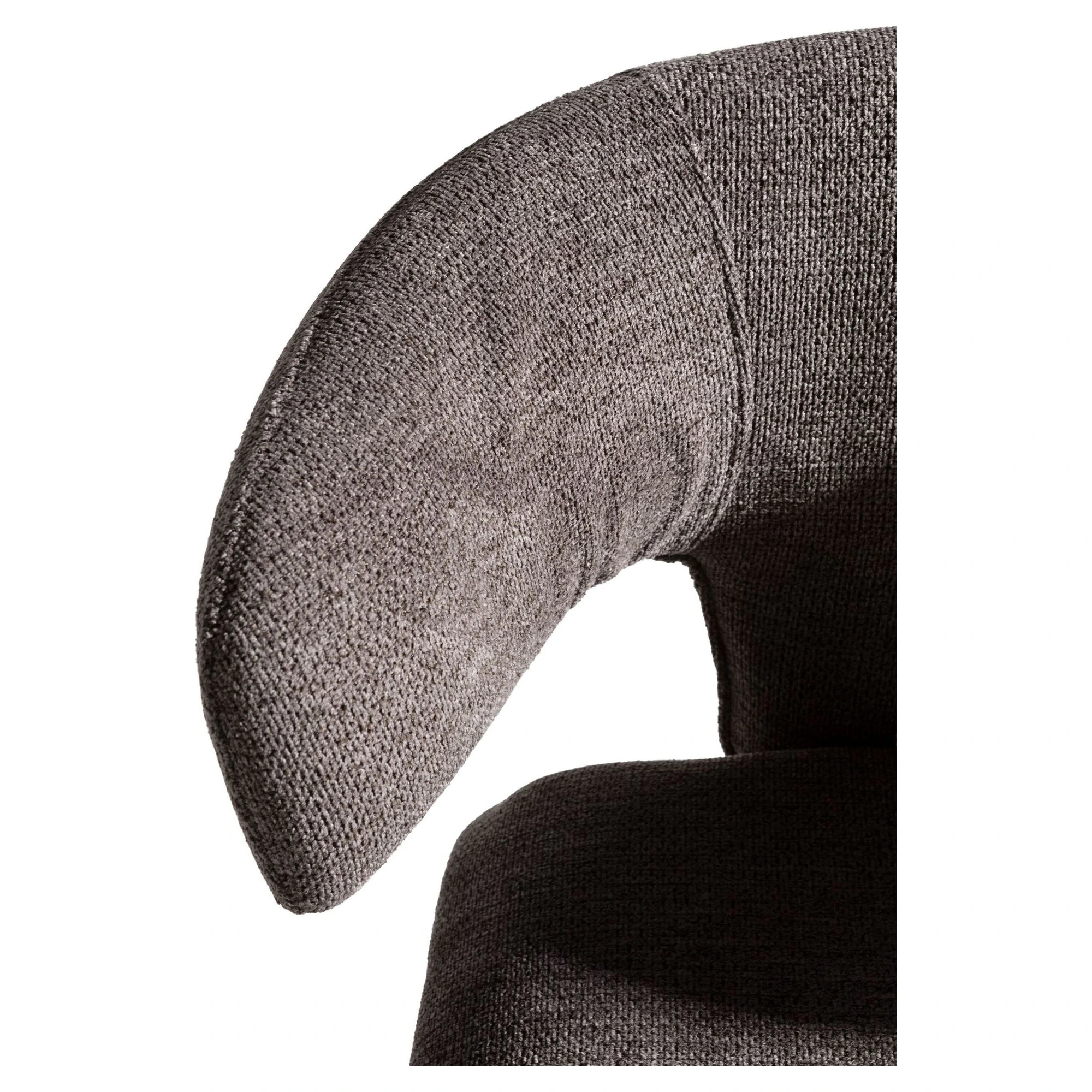 silla tapizada gris oscuro