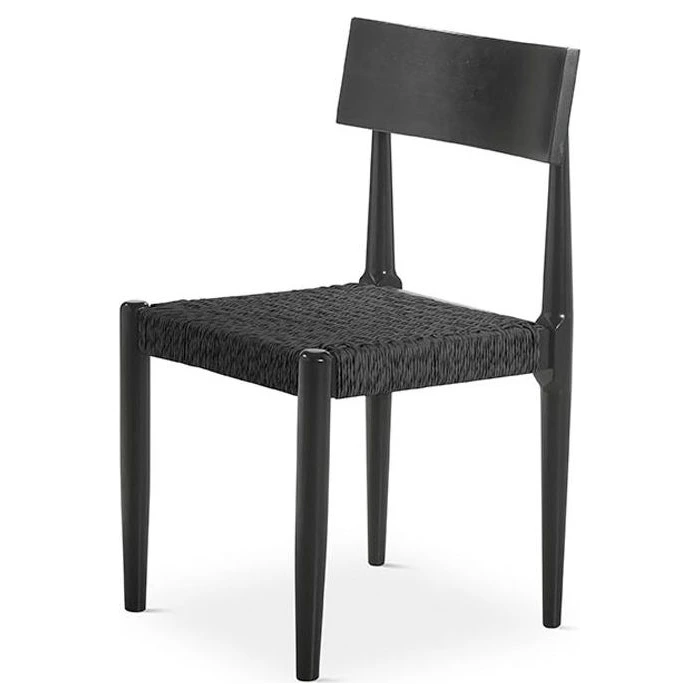 silla de madera negra
