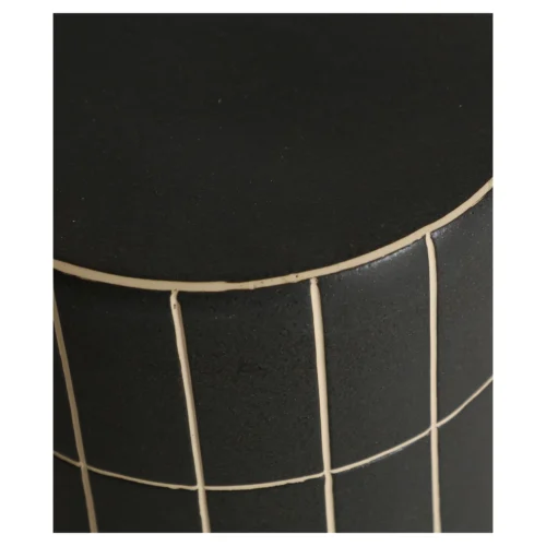 mesa auxiliar negra ceramica