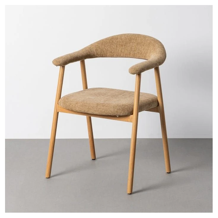 silla con brazos beige