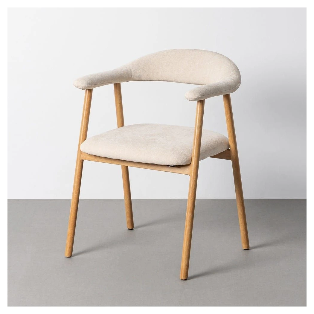 silla con brazos tapizada crema