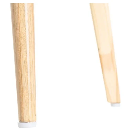 silla de madera y cuerda