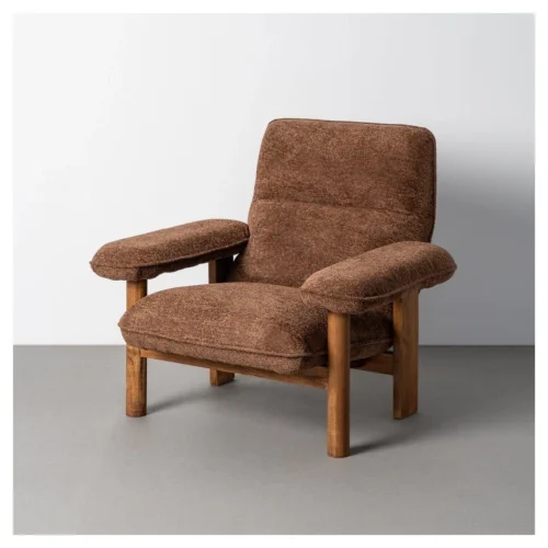 sillón tapizado marrón