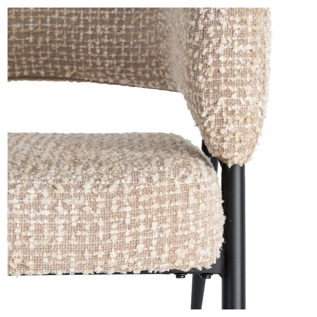 sillón tapizado beige metal negro