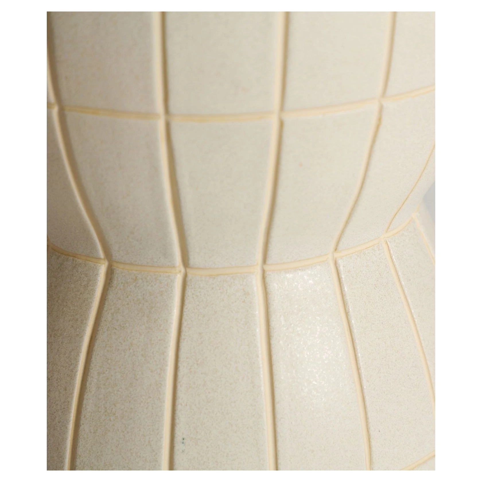 mesa auxiliar beige ceramica