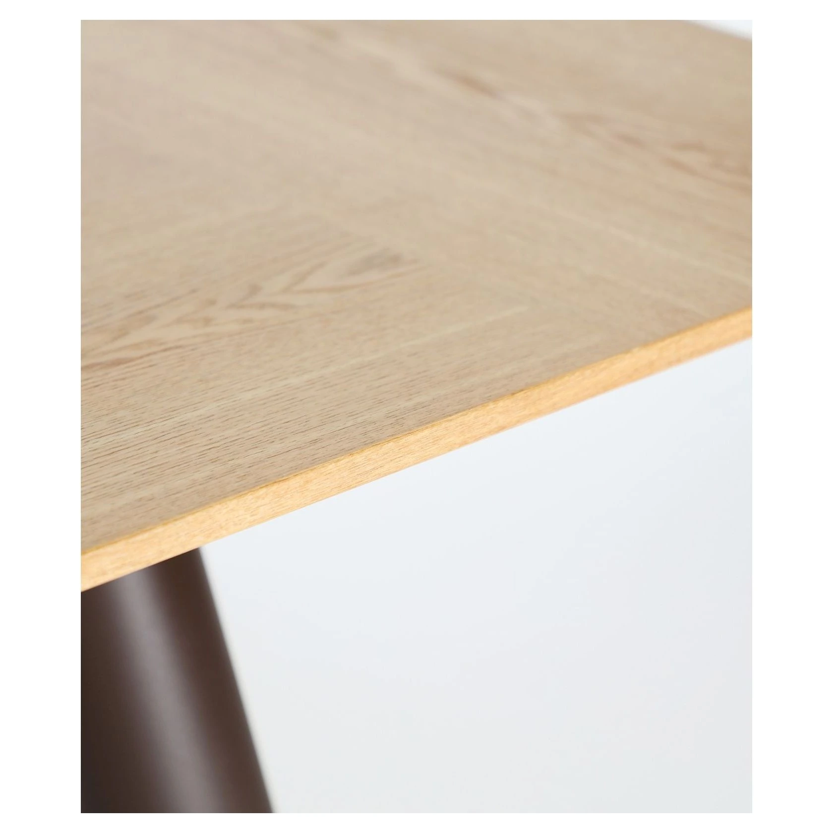 mesa comedor madera patas oscuras