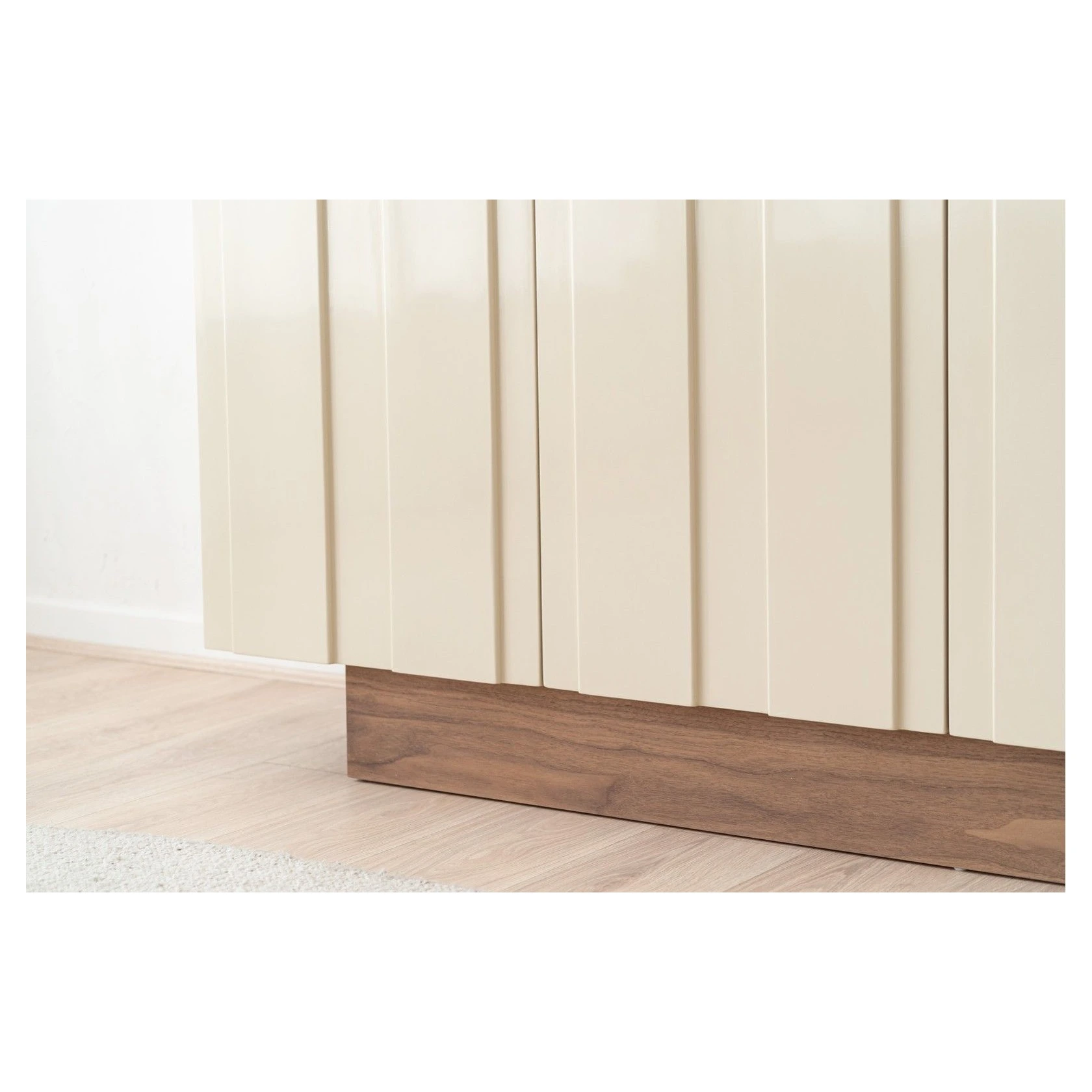 aparador beige brillo y nogal