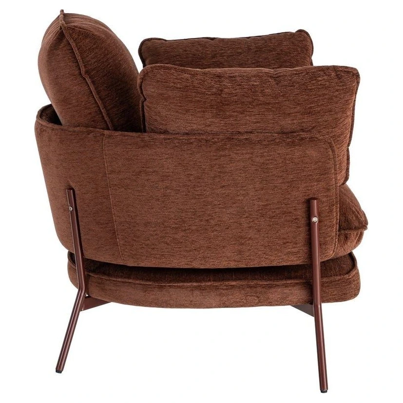 sillón tapizado marrón oscuro