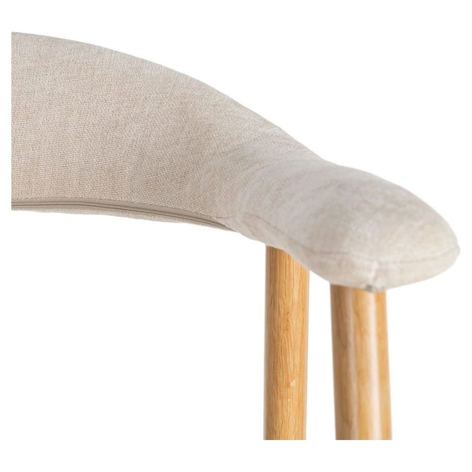 silla con brazos tapizada crema