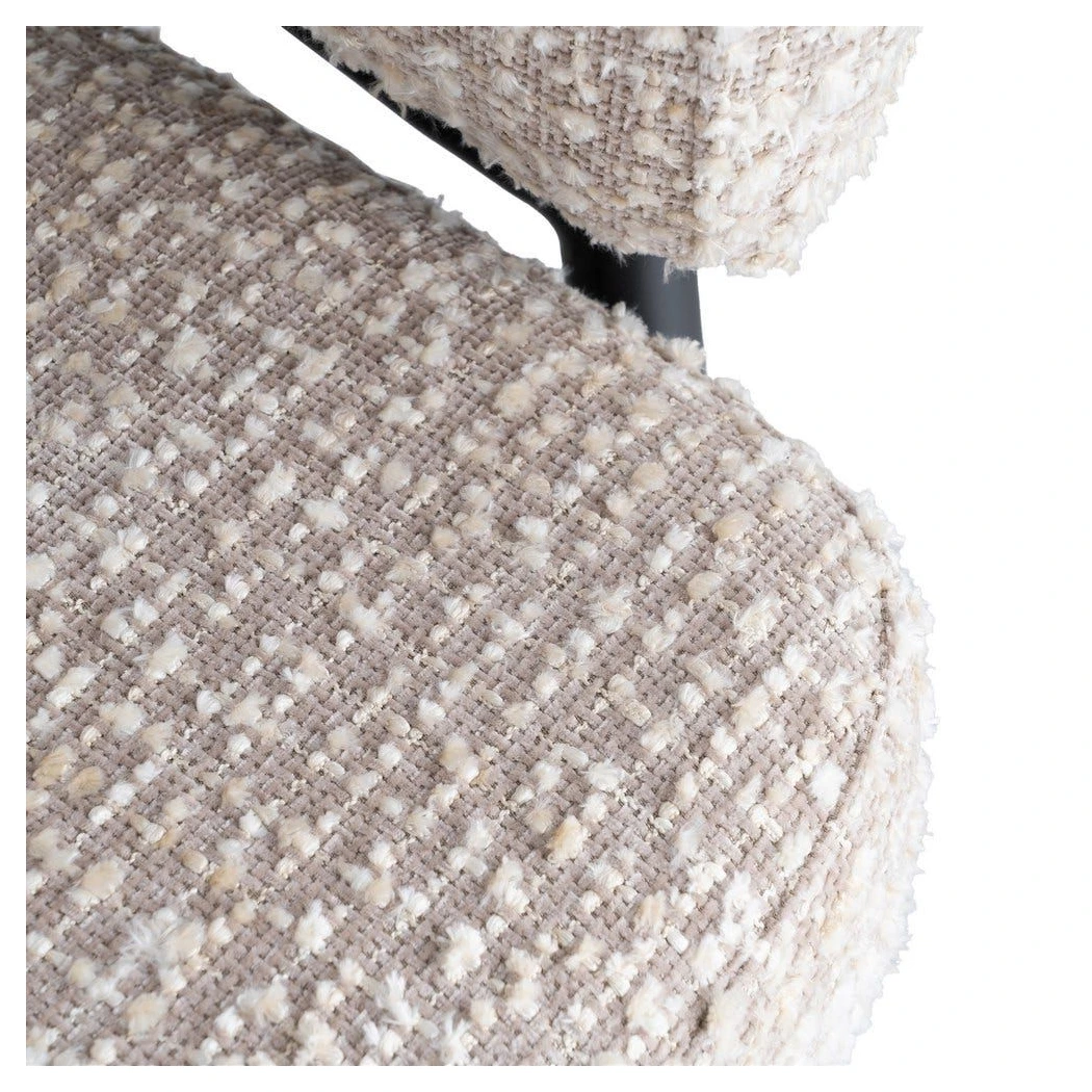sillón tapizado beige metal negro