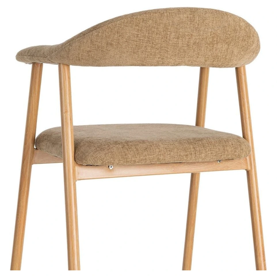silla con brazos beige