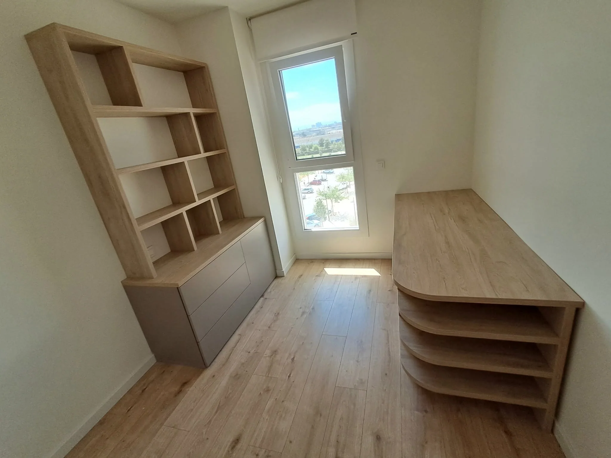 Mobiliario a medida para dormitorio y estudio